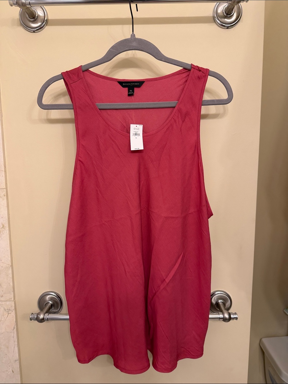 Banana Republic Rose Scoop Neck Tank Top